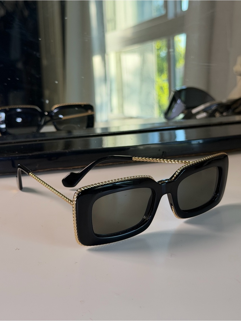 LANVIN BLACK SUNGLASSES